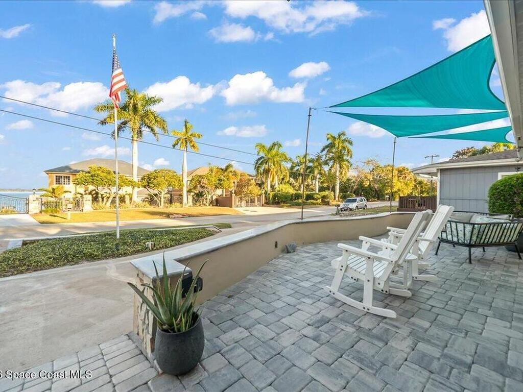 2123 N Indian River Drive, Cocoa, FL 32922