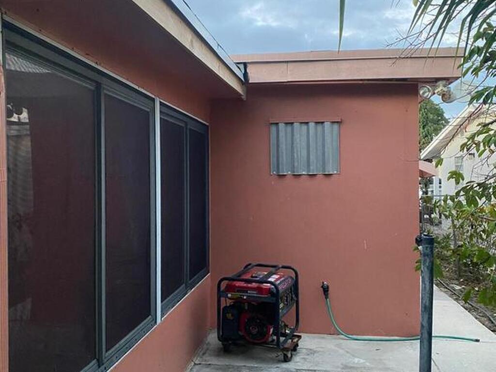 612 E Minnesota Street, Lantana, FL 33462