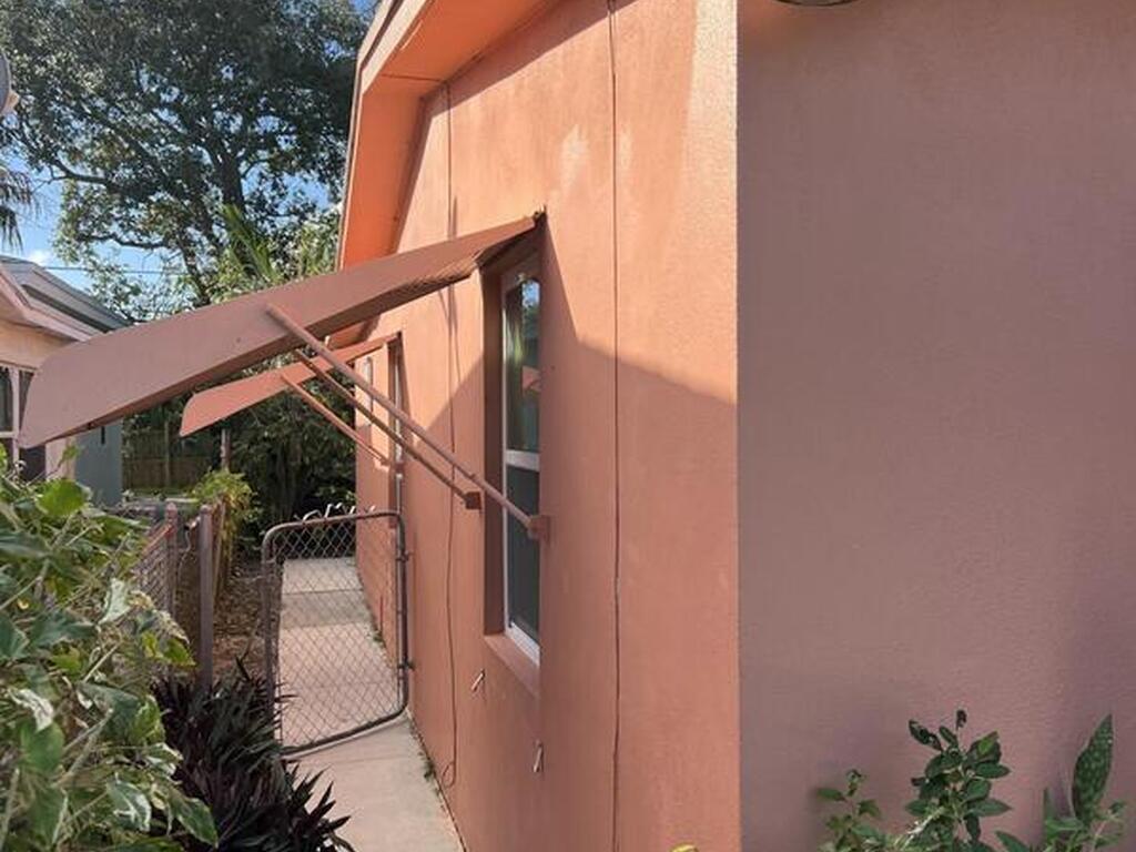 612 E Minnesota Street, Lantana, FL 33462