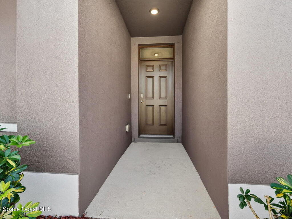 4439 Vermillion Dunes Lane, Melbourne, FL 32904