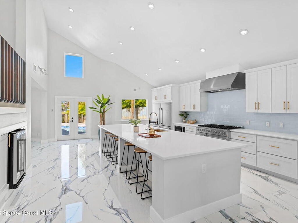 398 Riverview Lane, Melbourne Beach, FL 32951