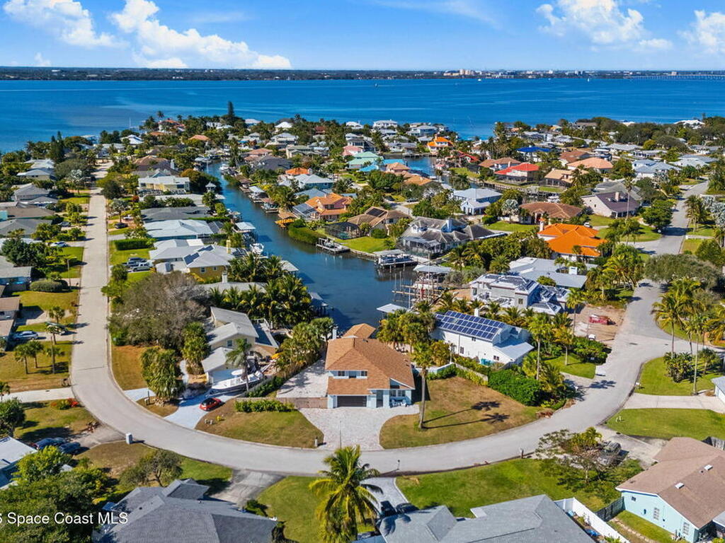 398 Riverview Lane, Melbourne Beach, FL 32951