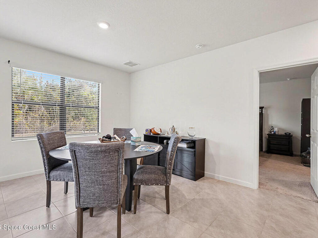 543 Old Country Road, Palm Bay, FL 32909