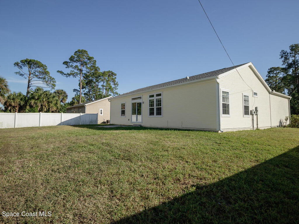 1873 Nanton Street, Palm Bay, FL 32907