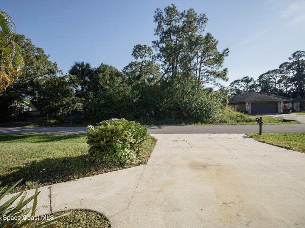 1873 Nanton Street, Palm Bay, FL 32907