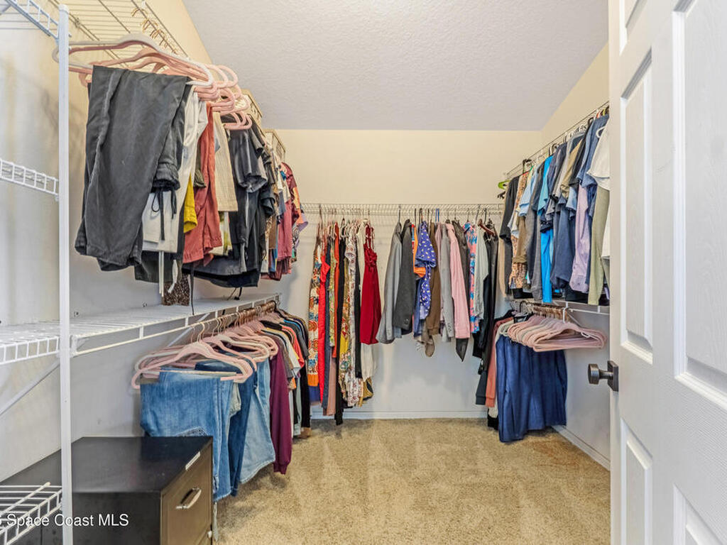 5895 Autumn Chase Circle, Sanford, FL 32771