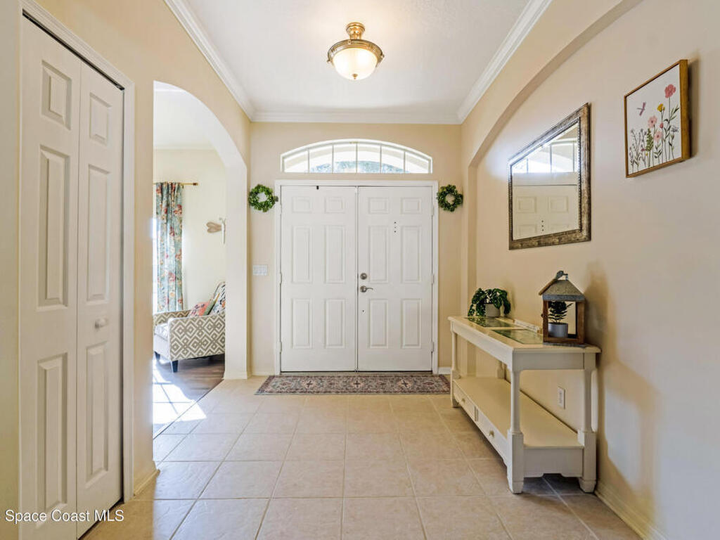 5895 Autumn Chase Circle, Sanford, FL 32771