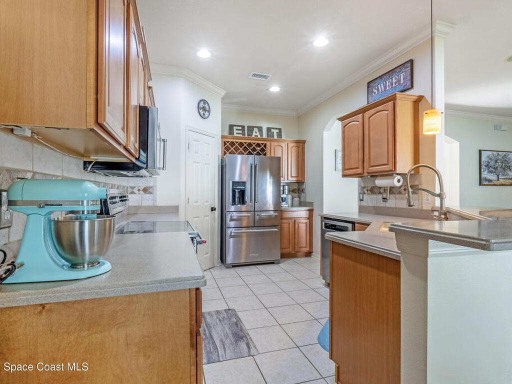 5895 Autumn Chase Circle, Sanford, FL 32771