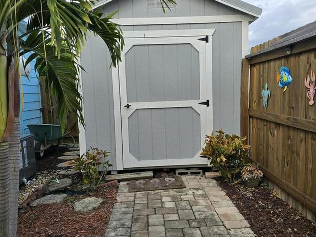 544 Jennifer Circle, West Melbourne, FL 32904