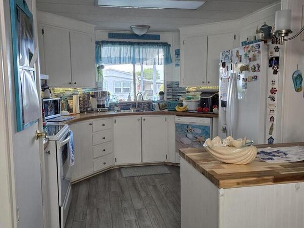 544 Jennifer Circle, West Melbourne, FL 32904