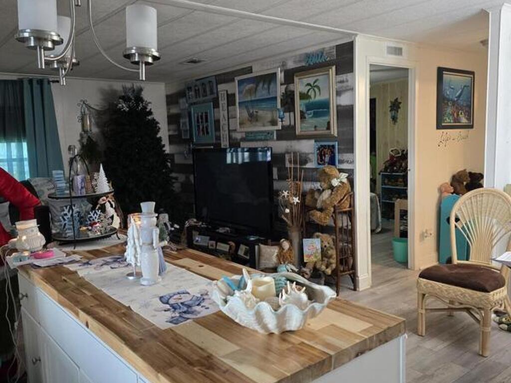 544 Jennifer Circle, West Melbourne, FL 32904