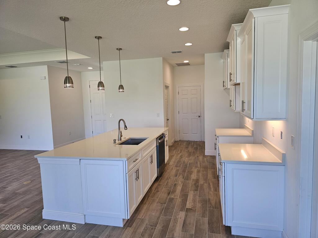 571 Fondulac Street, Palm Bay, FL 32908