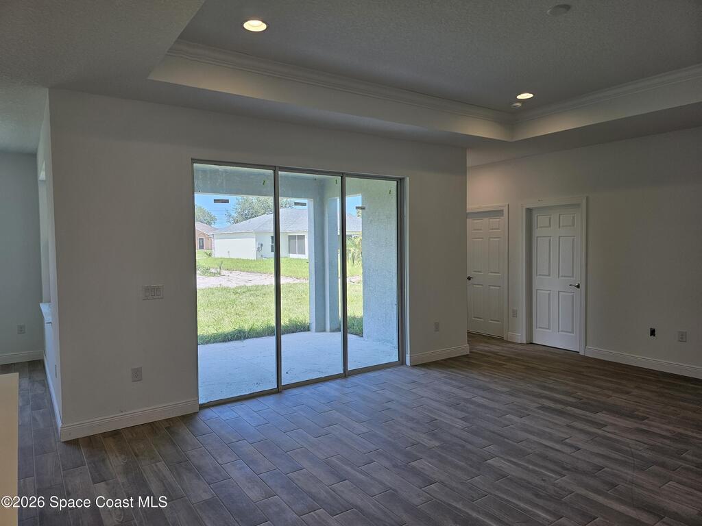 571 Fondulac Street, Palm Bay, FL 32908