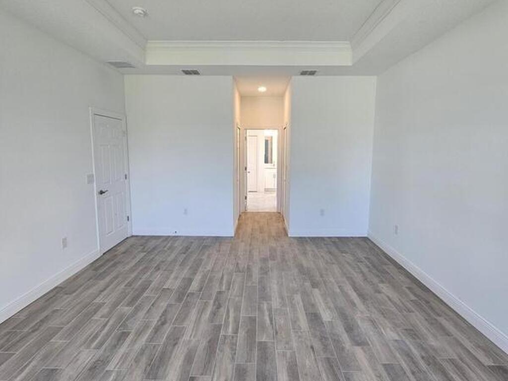 571 Fondulac Street, Palm Bay, FL 32908