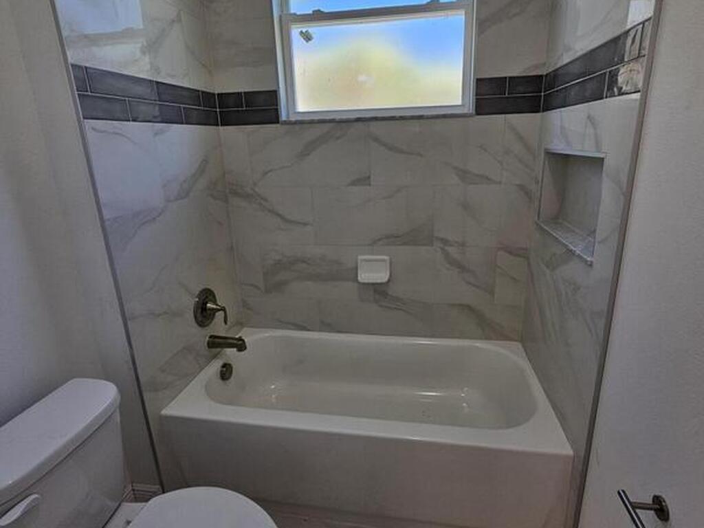 571 Fondulac Street, Palm Bay, FL 32908