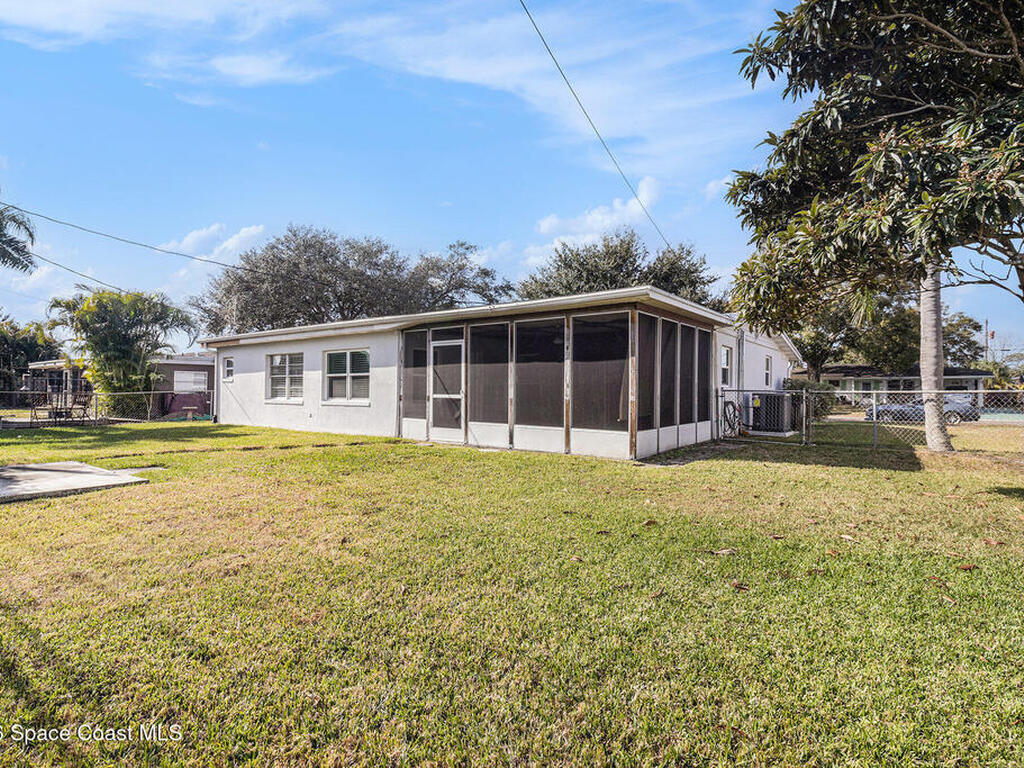 581 Clarke Avenue, Melbourne, FL 32935