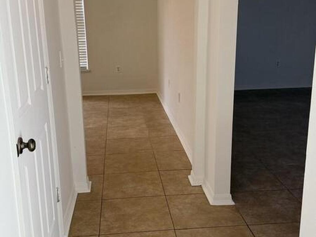 5525 Ortega Park Boulevard, Jacksonville, FL 32244