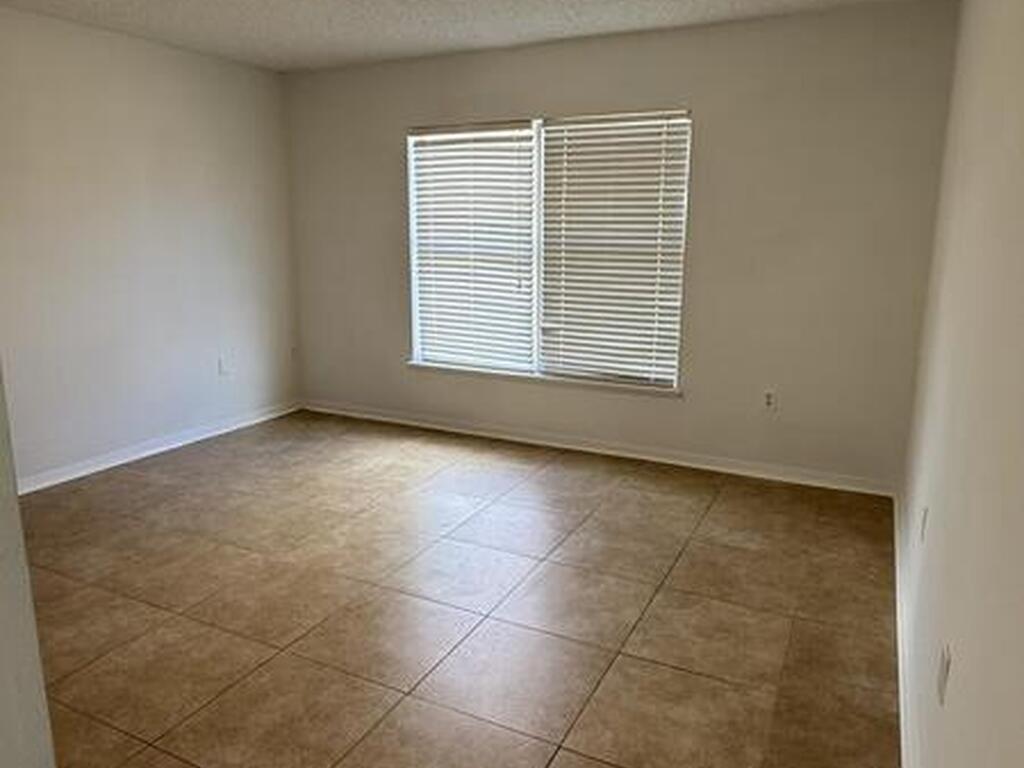 5525 Ortega Park Boulevard, Jacksonville, FL 32244