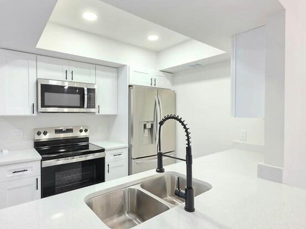 839 Carnation Avenue, Palm Bay, FL 32909