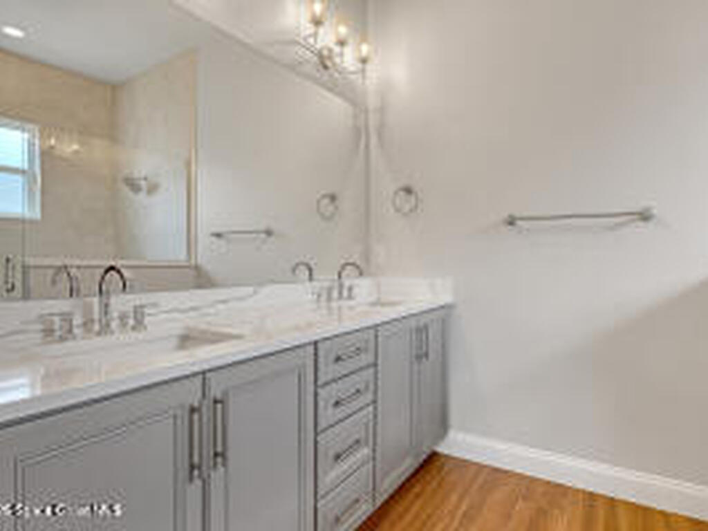 4195 Negal Circle, Melbourne, FL 32901