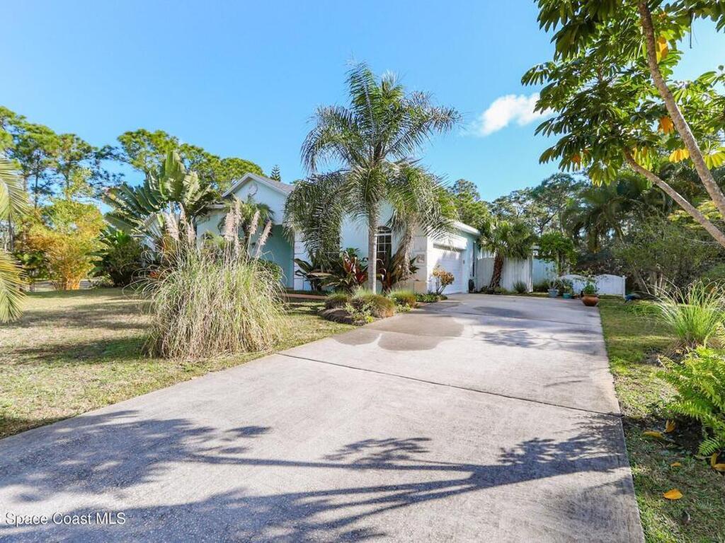 3865 Laurens Avenue, Malabar, FL 32950