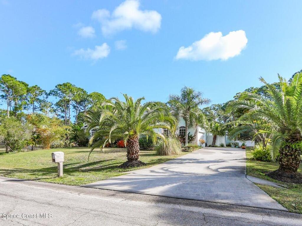 3865 Laurens Avenue, Malabar, FL 32950