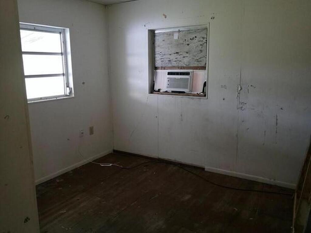 4365 Highway 1, Mims, FL 32754