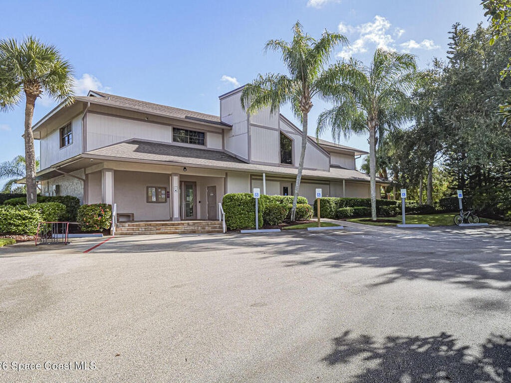 1198 Breezy Way, Sebastian, FL 32958