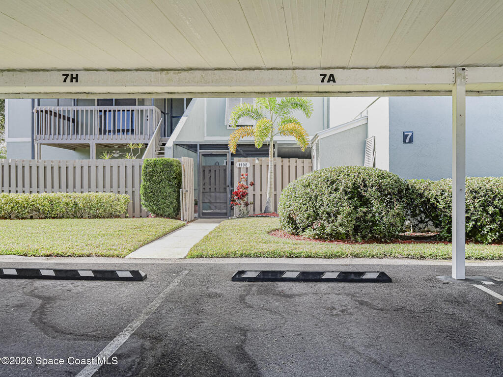 1198 Breezy Way, Sebastian, FL 32958