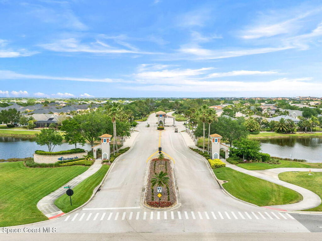 2700 Camberly Circle, Melbourne, FL 32940