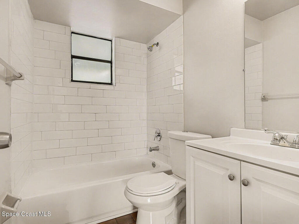 1337 Pakenham Street, Palm Bay, FL 32907