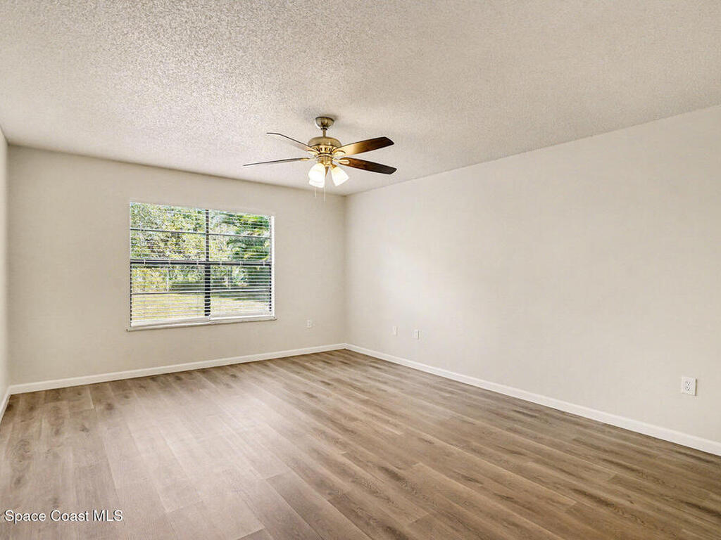 1337 Pakenham Street, Palm Bay, FL 32907