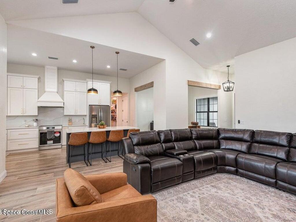 6150 Mangrove Street, Mims, FL 32754