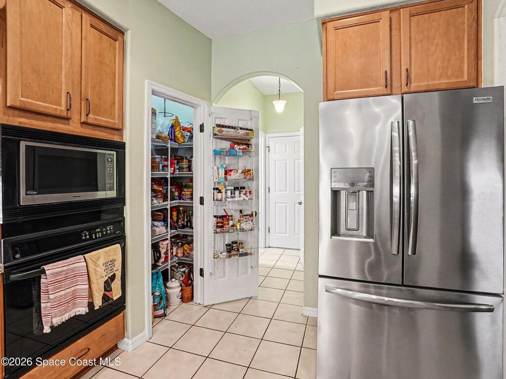 2852 Cape Horn Court, Tavares, FL 32778