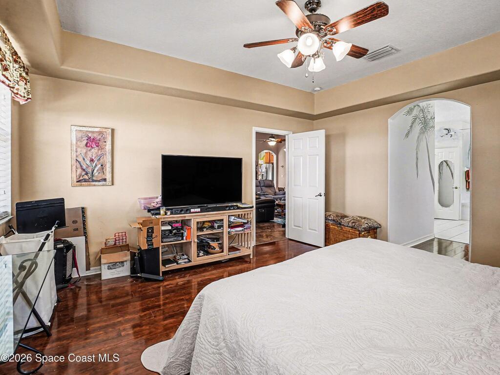 2852 Cape Horn Court, Tavares, FL 32778