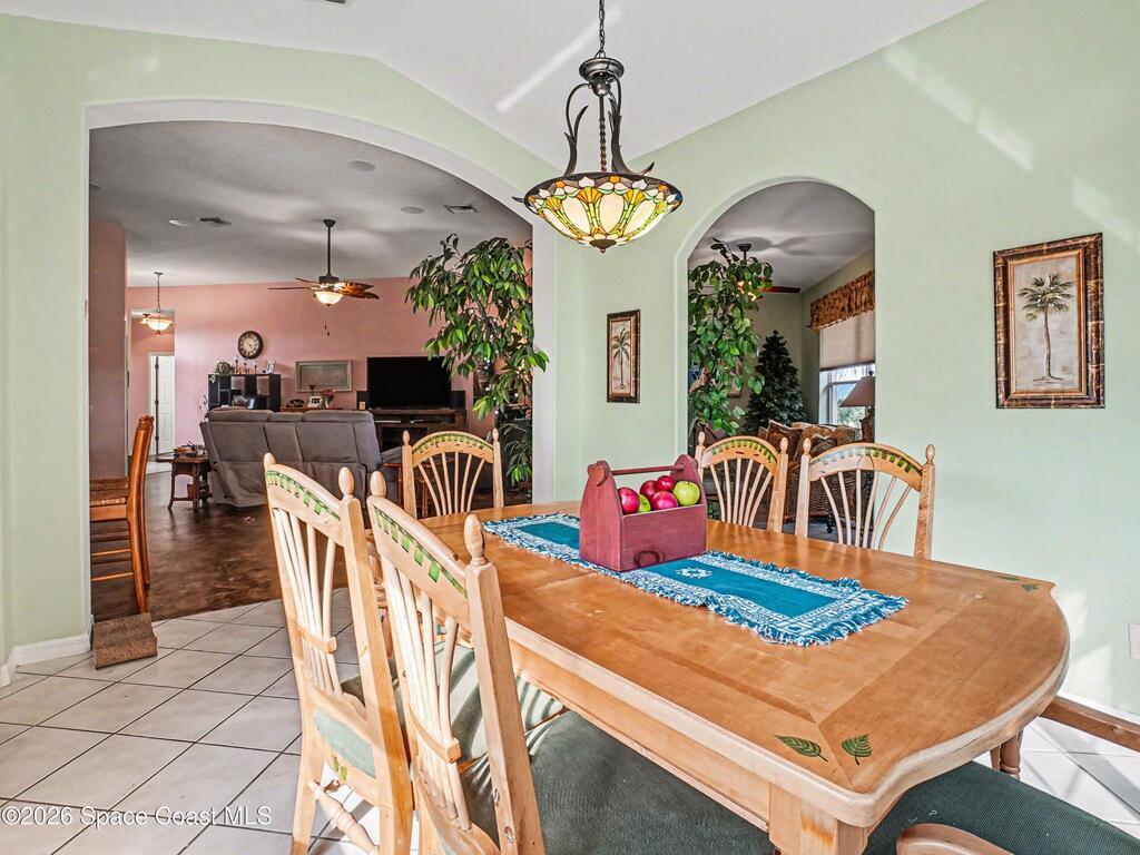 2852 Cape Horn Court, Tavares, FL 32778