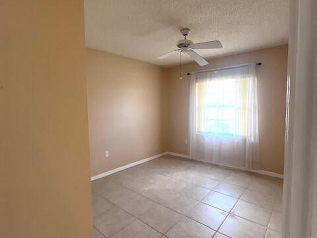 565 Heather Avenue, Palm Bay, FL 32907