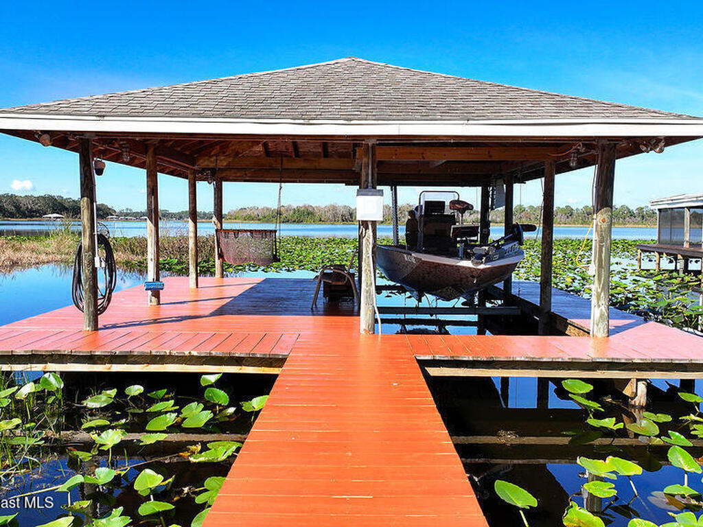 1360 Lake Josephine Drive, Sebring, FL 33875