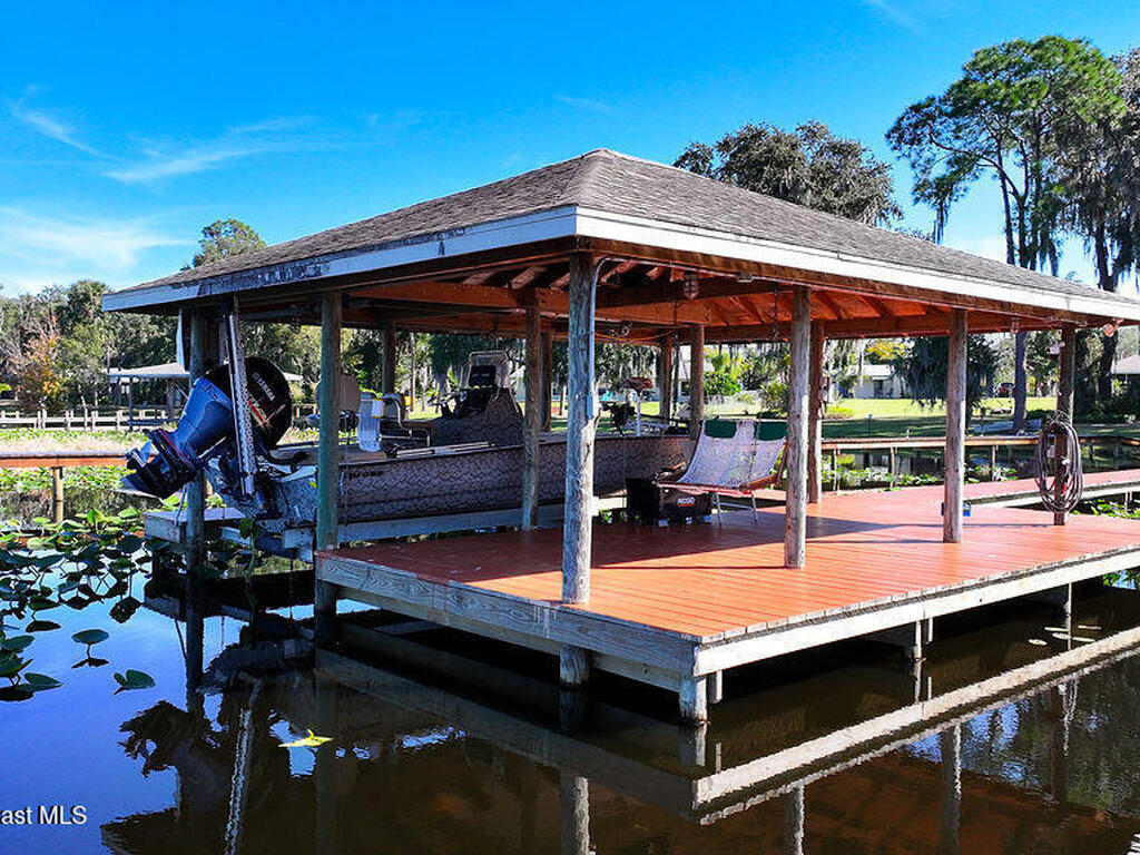 1360 Lake Josephine Drive, Sebring, FL 33875