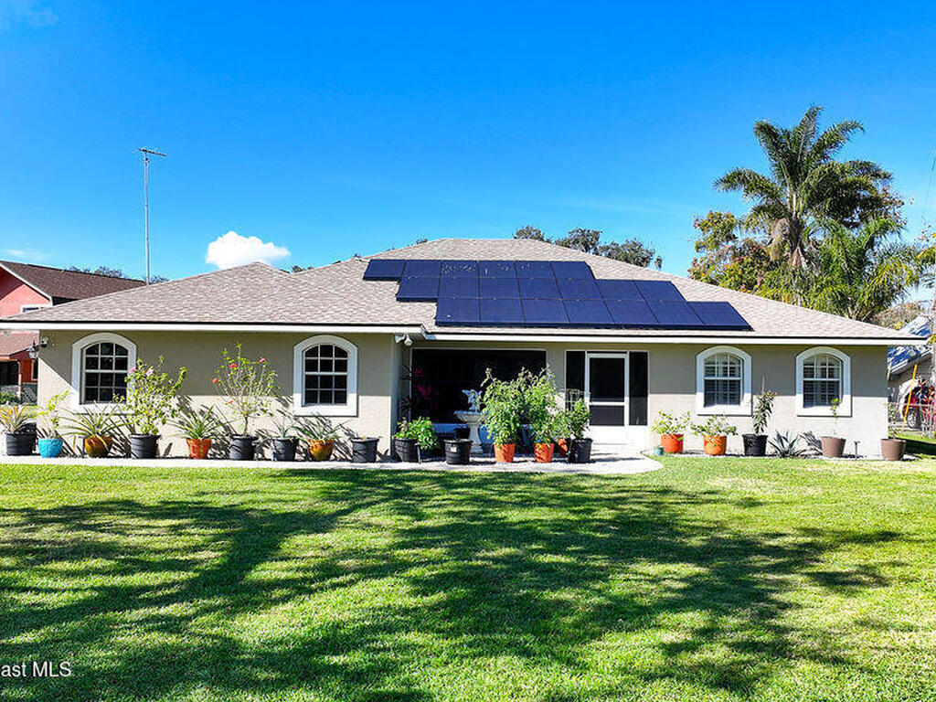 1360 Lake Josephine Drive, Sebring, FL 33875