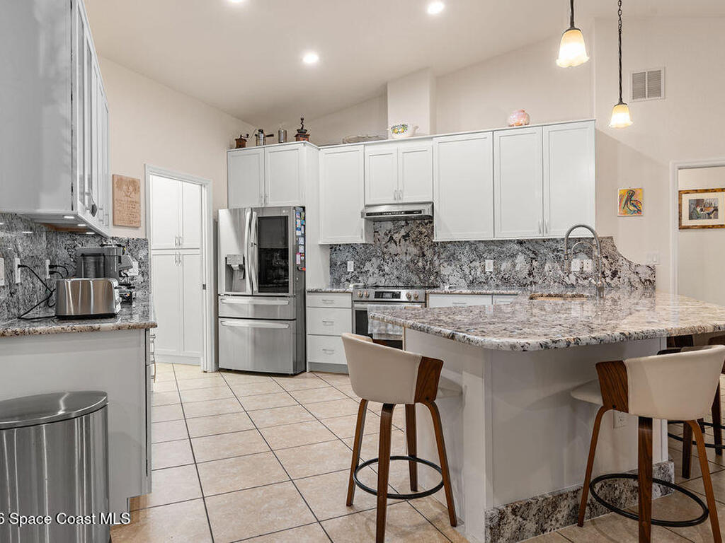 1360 Lake Josephine Drive, Sebring, FL 33875