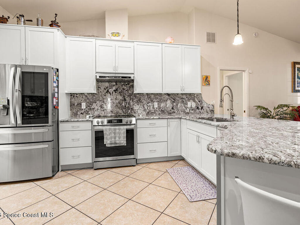 1360 Lake Josephine Drive, Sebring, FL 33875