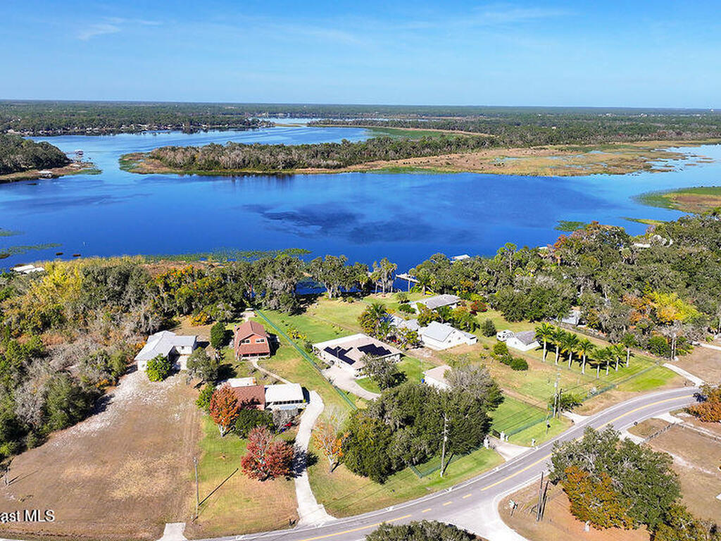 1360 Lake Josephine Drive, Sebring, FL 33875