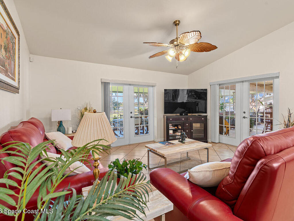 1360 Lake Josephine Drive, Sebring, FL 33875