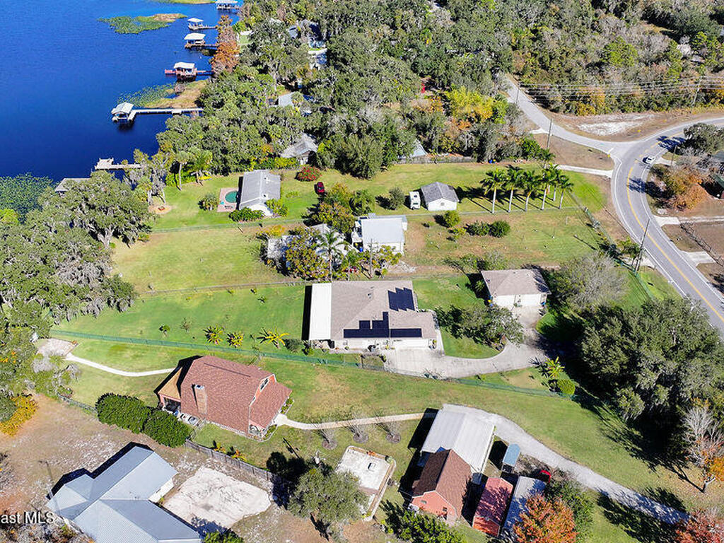 1360 Lake Josephine Drive, Sebring, FL 33875