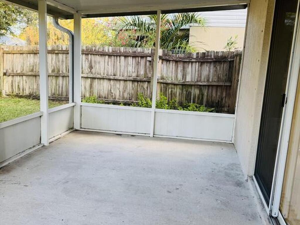 4550 Elena Way, Melbourne, FL 32934