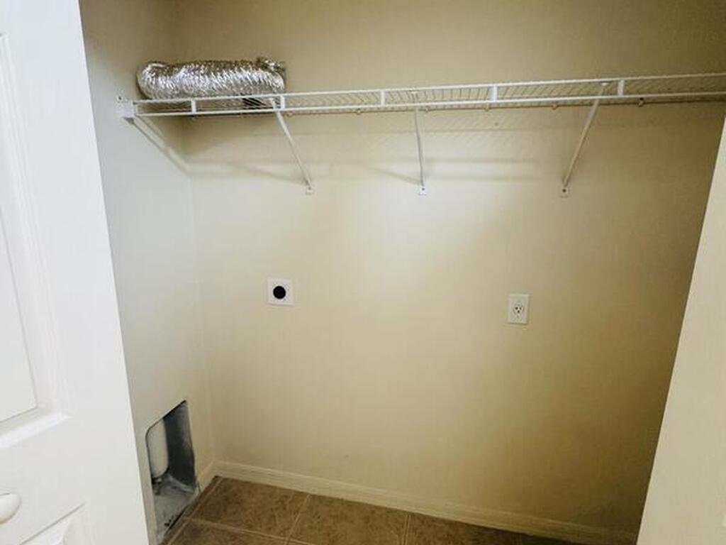 4550 Elena Way, Melbourne, FL 32934