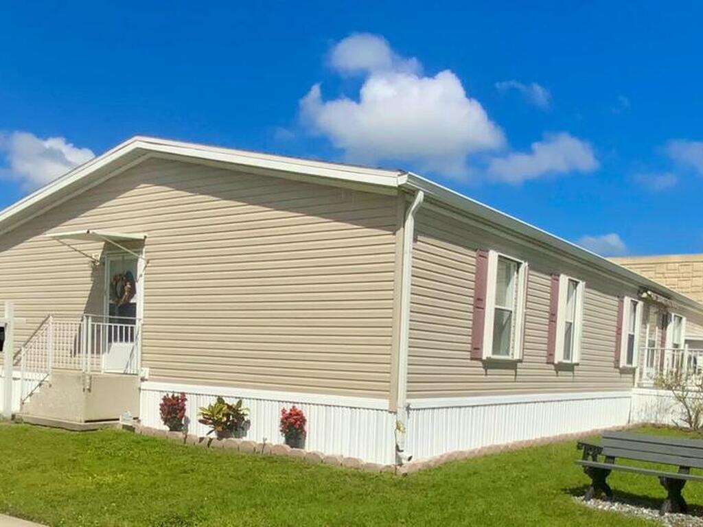 264 Holiday Park Boulevard, Palm Bay, FL 32907