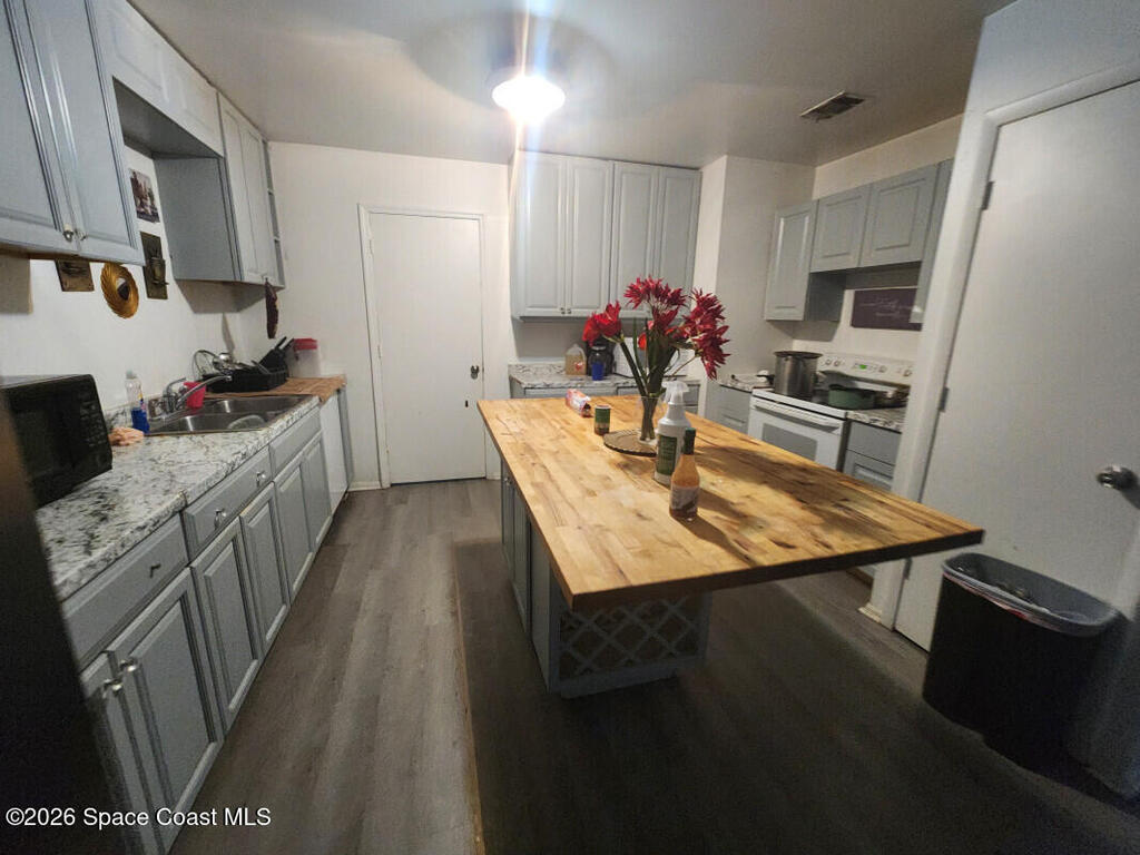 1066 Galty Circle, Palm Bay, FL 32905