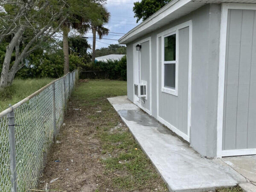 1060 Olive Street, Cocoa, FL 32922